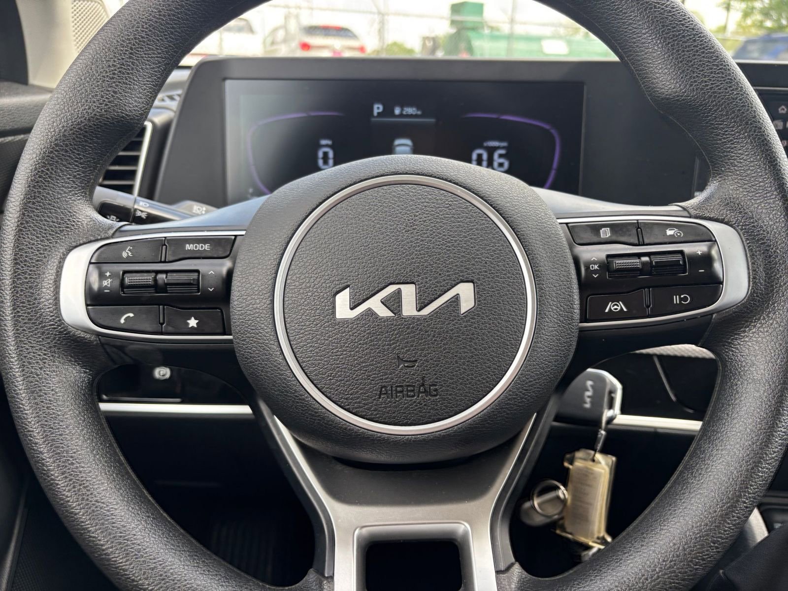 Used 2025 Kia Sportage LX image 27