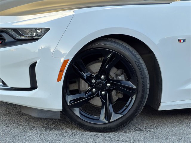 Used 2019 Chevrolet Camaro LT w/ RS Package image 8