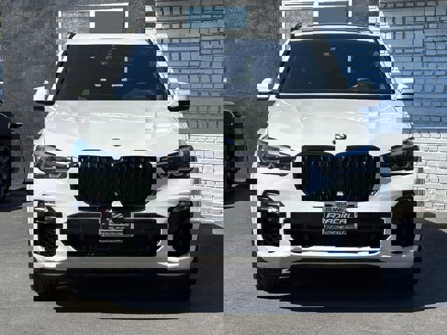 Used 2021 BMW X5 sDrive40i w/ M Sport Package image 2