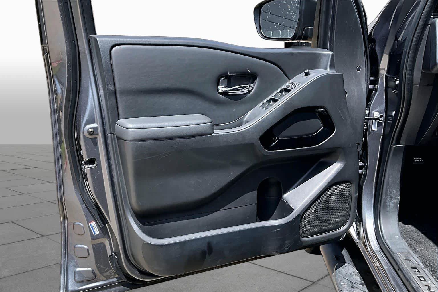Certified 2023 Nissan Frontier SV w/ Midnight Edition Package AWD/4WD image 20