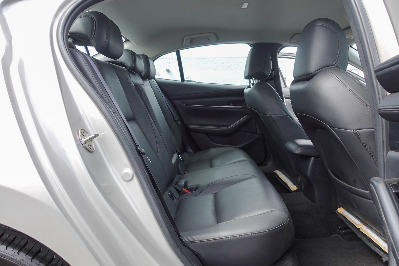 Used 2024 MAZDA MAZDA3 s FWD image 16