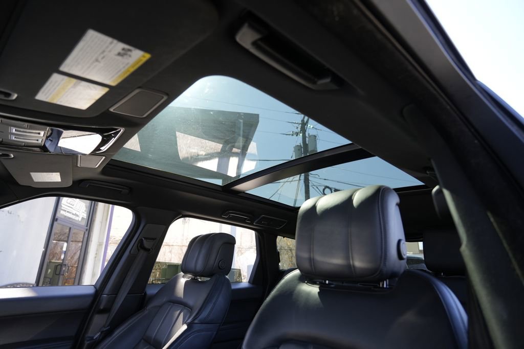 Used 2020 Land Rover Range Rover Sport HSE image 17