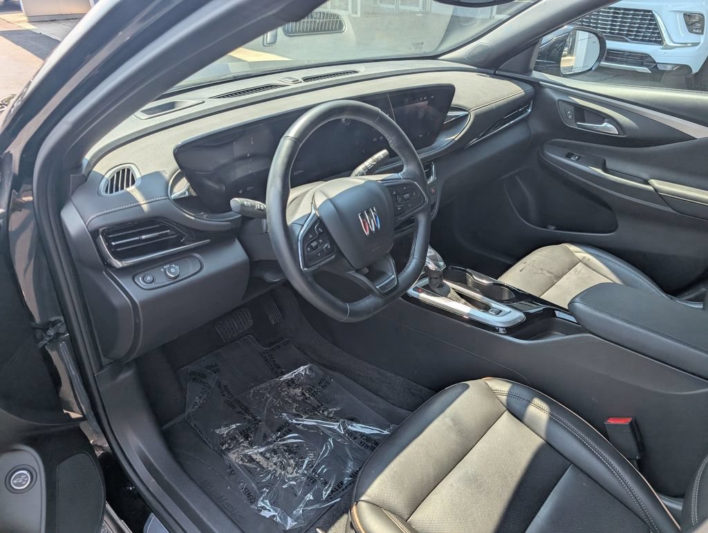 Used 2025 Buick Envista Avenir FWD image 12