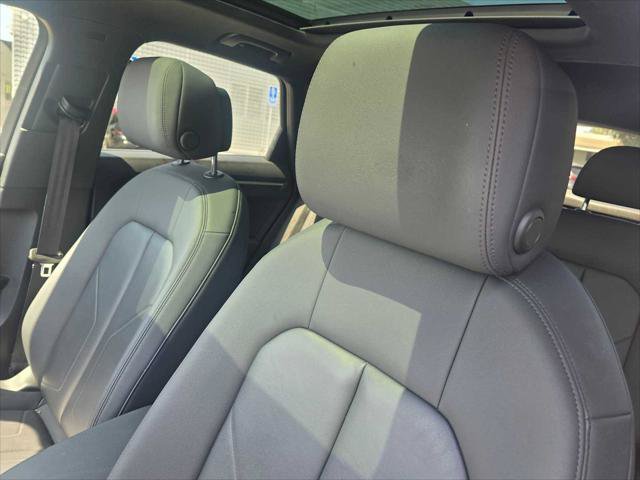 Used 2021 Audi Q3 2.0T Premium w/ Convenience Package AWD/4WD image 24