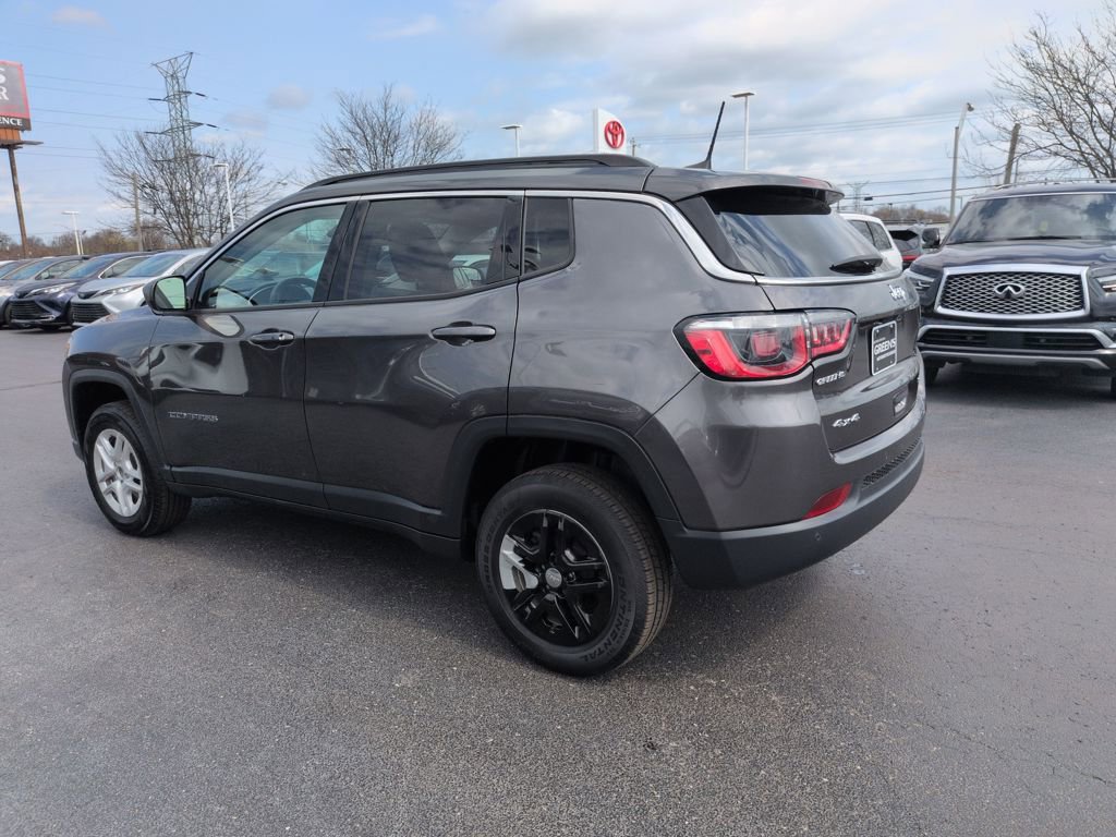 Used 2019 Jeep Compass Sport w/ Cold Weather Group image 3