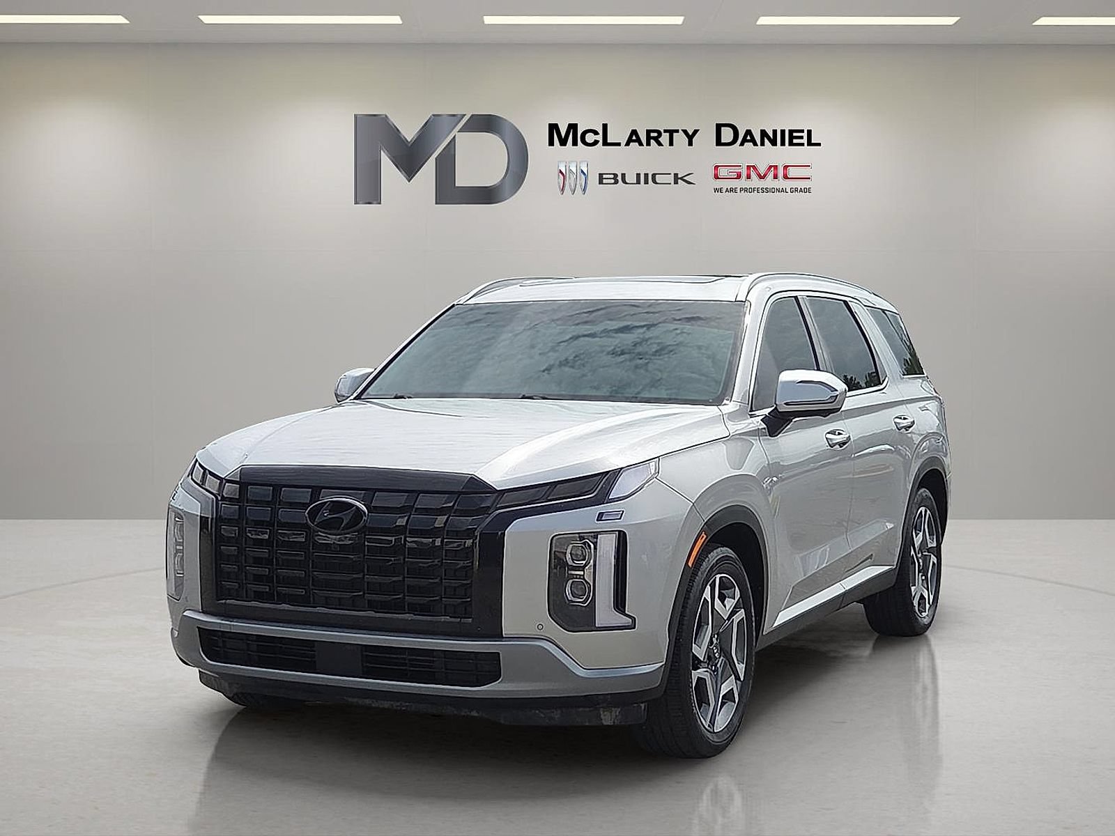 Used 2025 Hyundai Palisade SEL AWD/4WD image 3