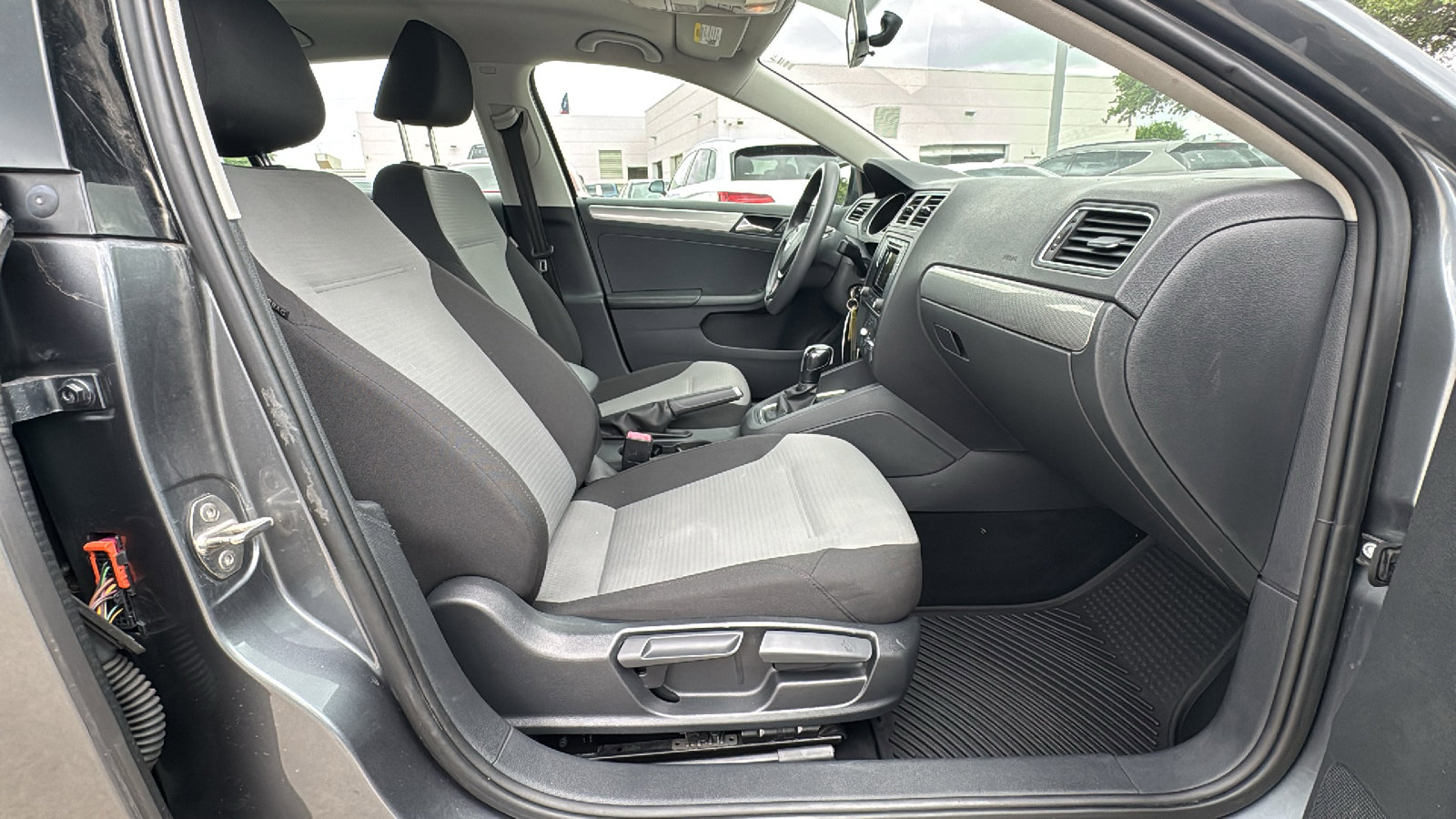 Used 2017 Volkswagen Jetta S FWD image 27