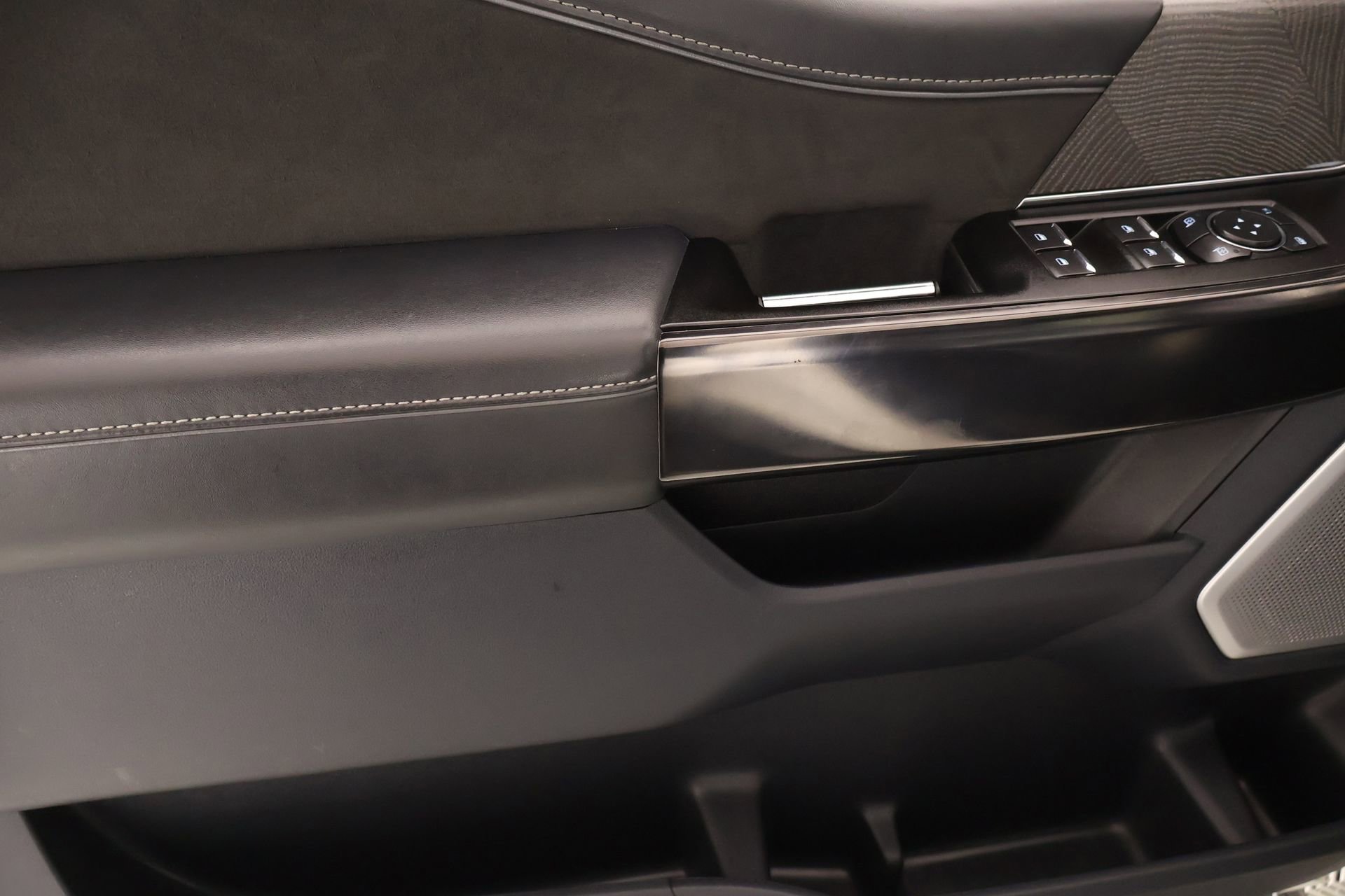 Used 2022 Ford F150 Platinum w/ Equipment Group 701A High image 18