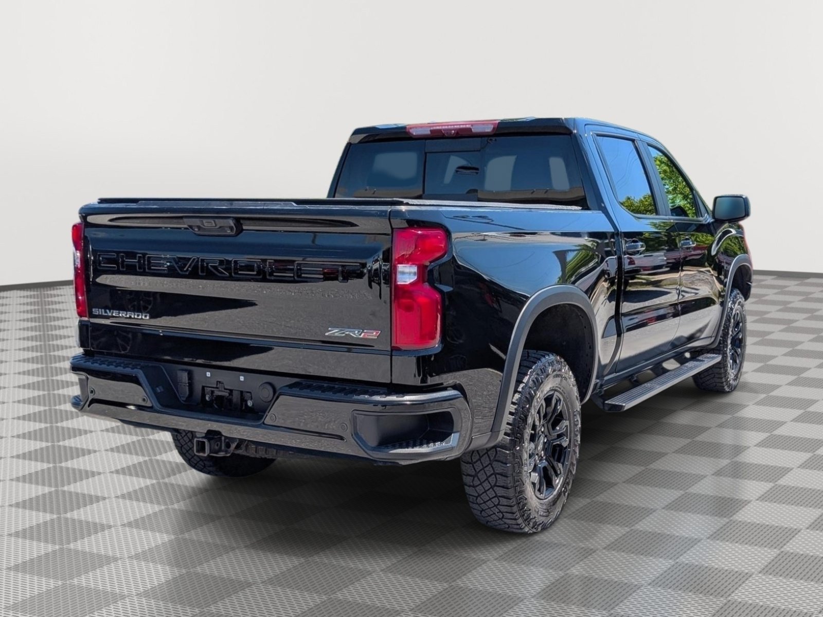 Used 2022 Chevrolet Silverado 1500 ZR2 w/ Technology Package AWD/4WD image 5
