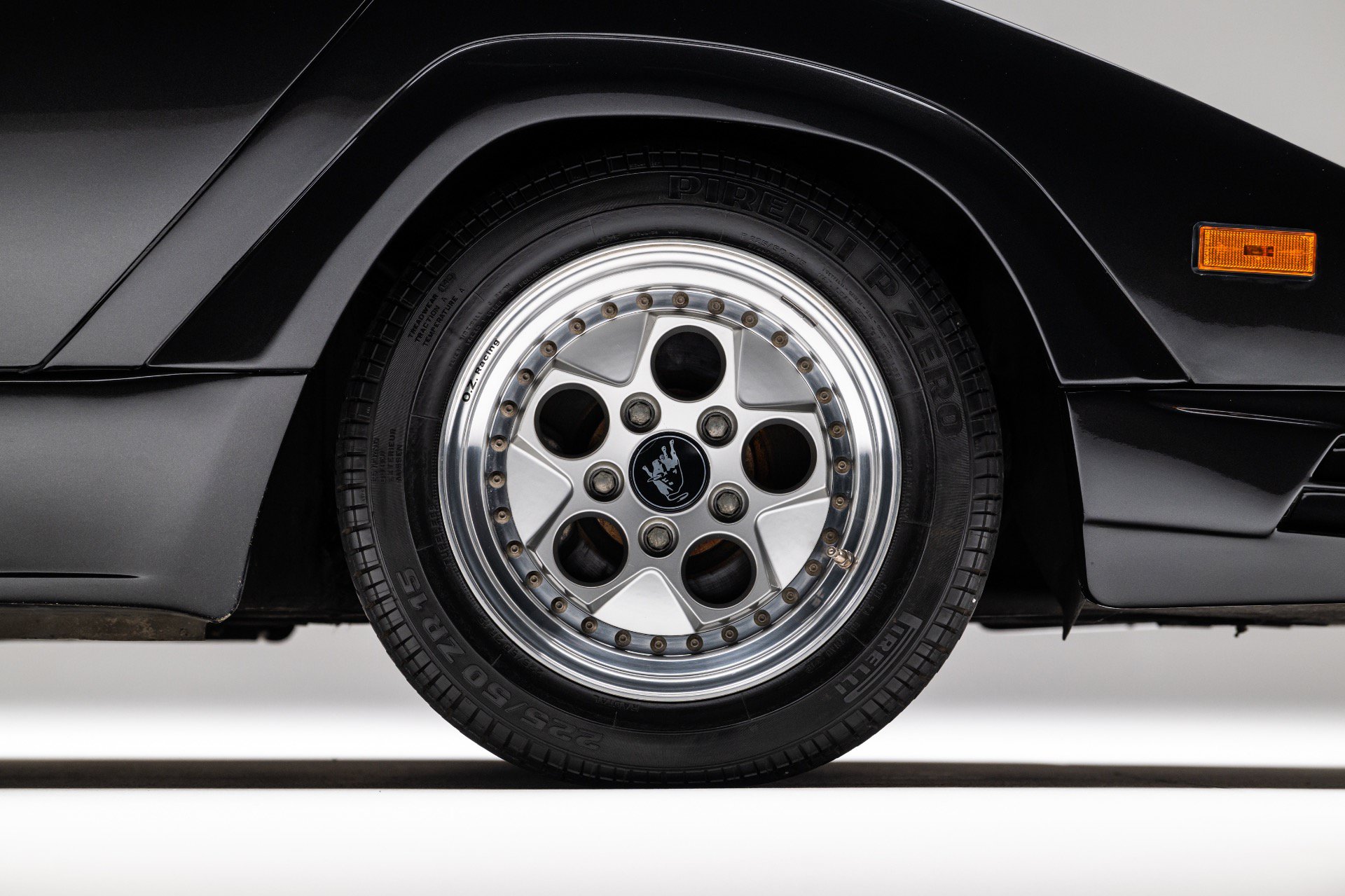 Used 1989 Lamborghini Countach Coupe RWD image 48
