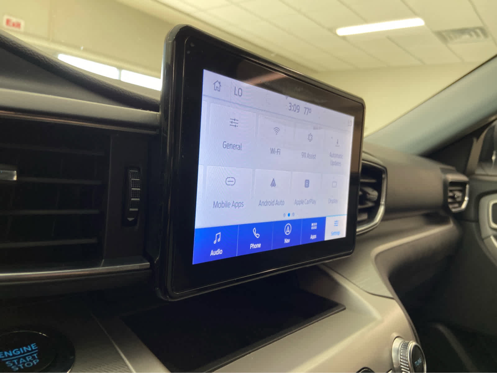 Used 2022 Ford Explorer XLT w/ Equipment Group 202A image 34