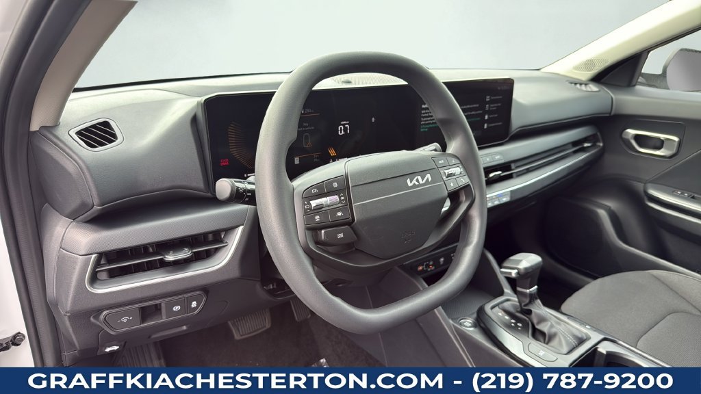 New 2026 Kia K4 FWD image 32