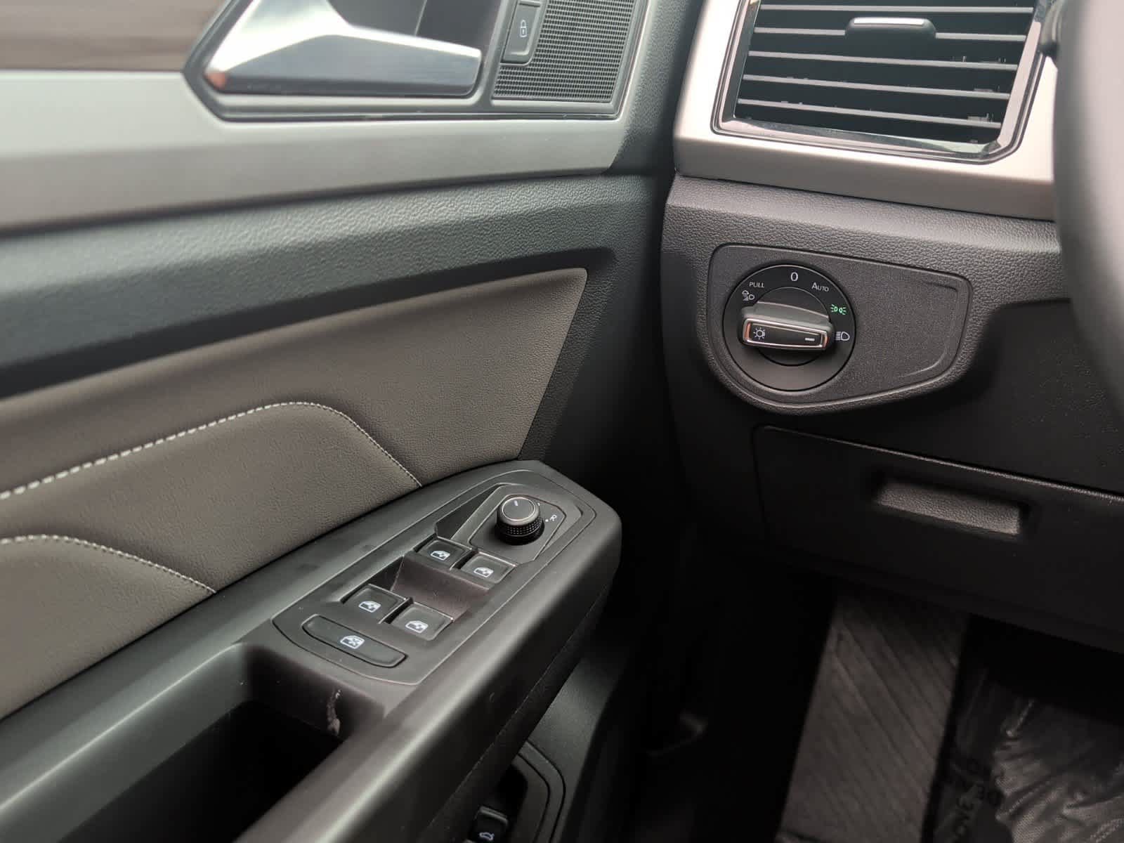 Used 2022 Volkswagen Atlas SEL AWD/4WD image 21