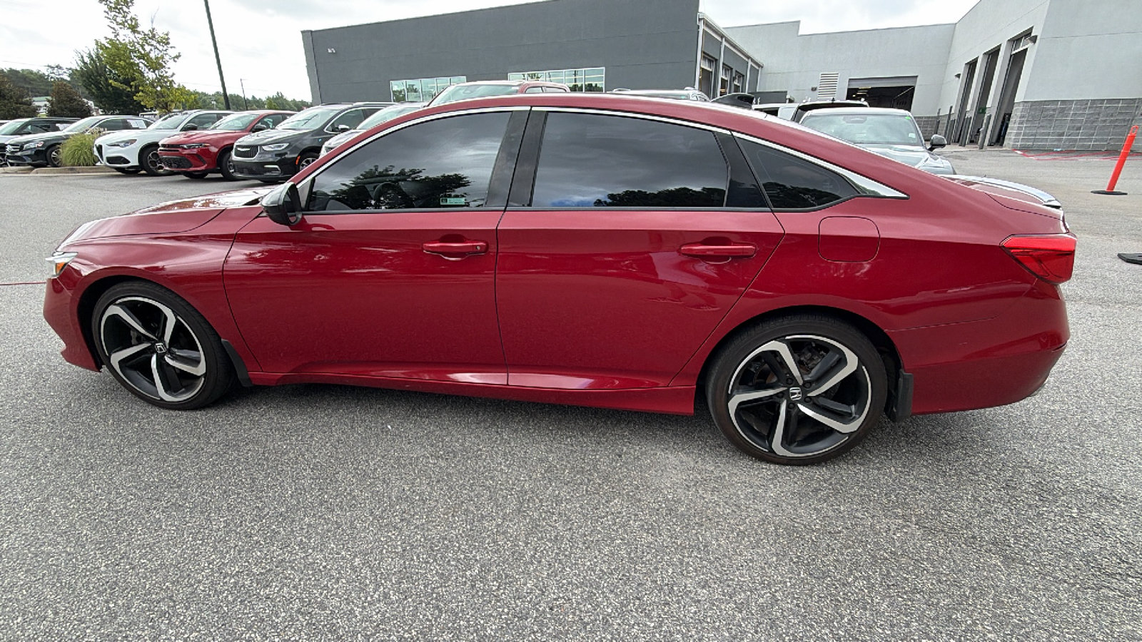 Used 2021 Honda Accord Sport image 11