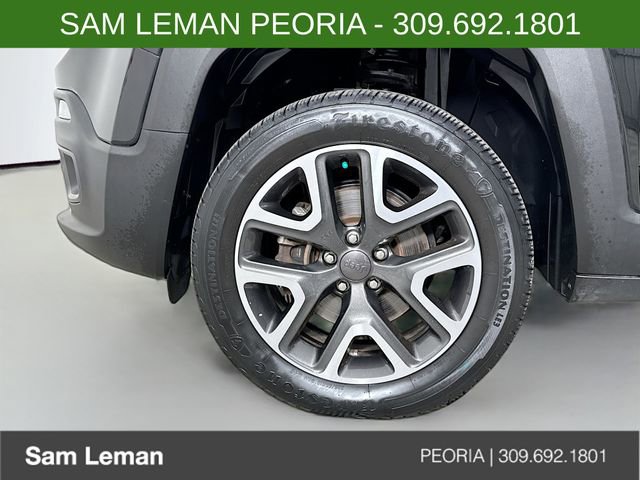 Used 2016 Jeep Renegade Limited image 29