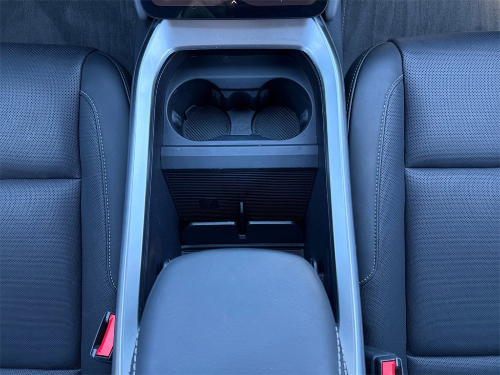 Used 2024 Lucid Air Pure image 15