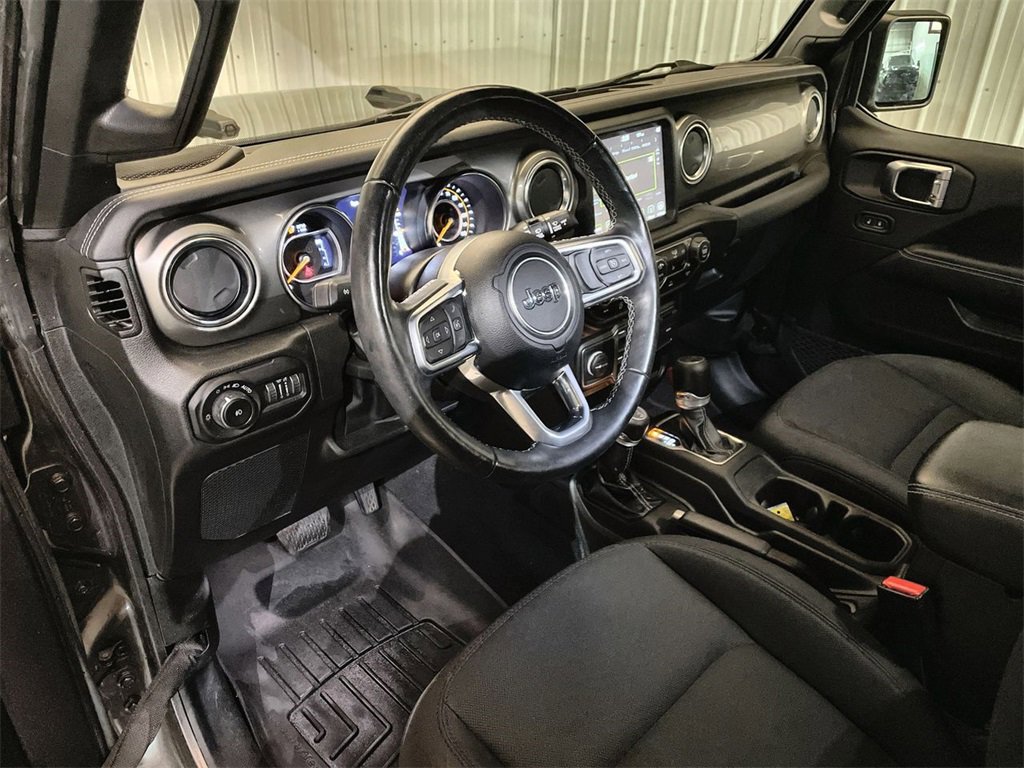 Used 2022 Jeep Wrangler Unlimited Sahara w/ Cold Weather Group image 10