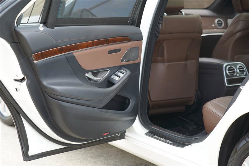 Used 2015 Mercedes-Benz S 550 4MATIC Sedan image 59