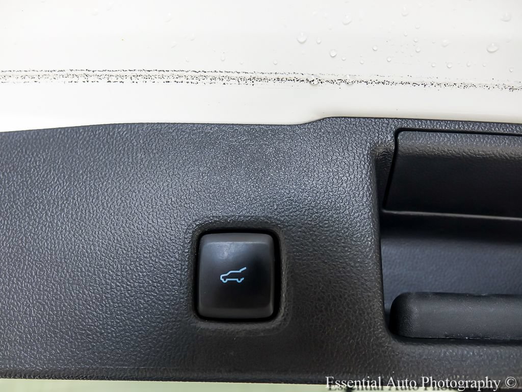 Used 2022 Ford Escape SE w/ SE Sport Appearance Package AWD/4WD image 24