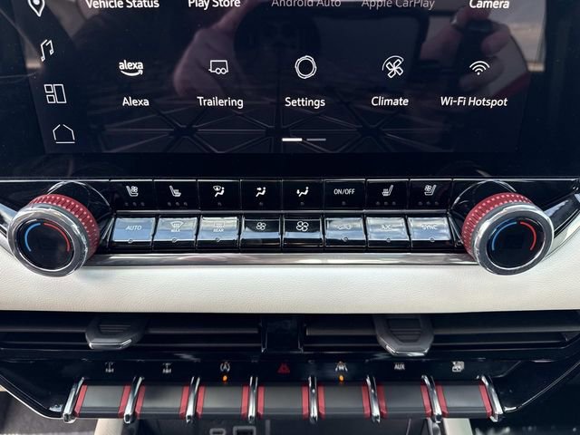 Used 2024 GMC Canyon AT4X w/ AT4X AEV Edition image 24