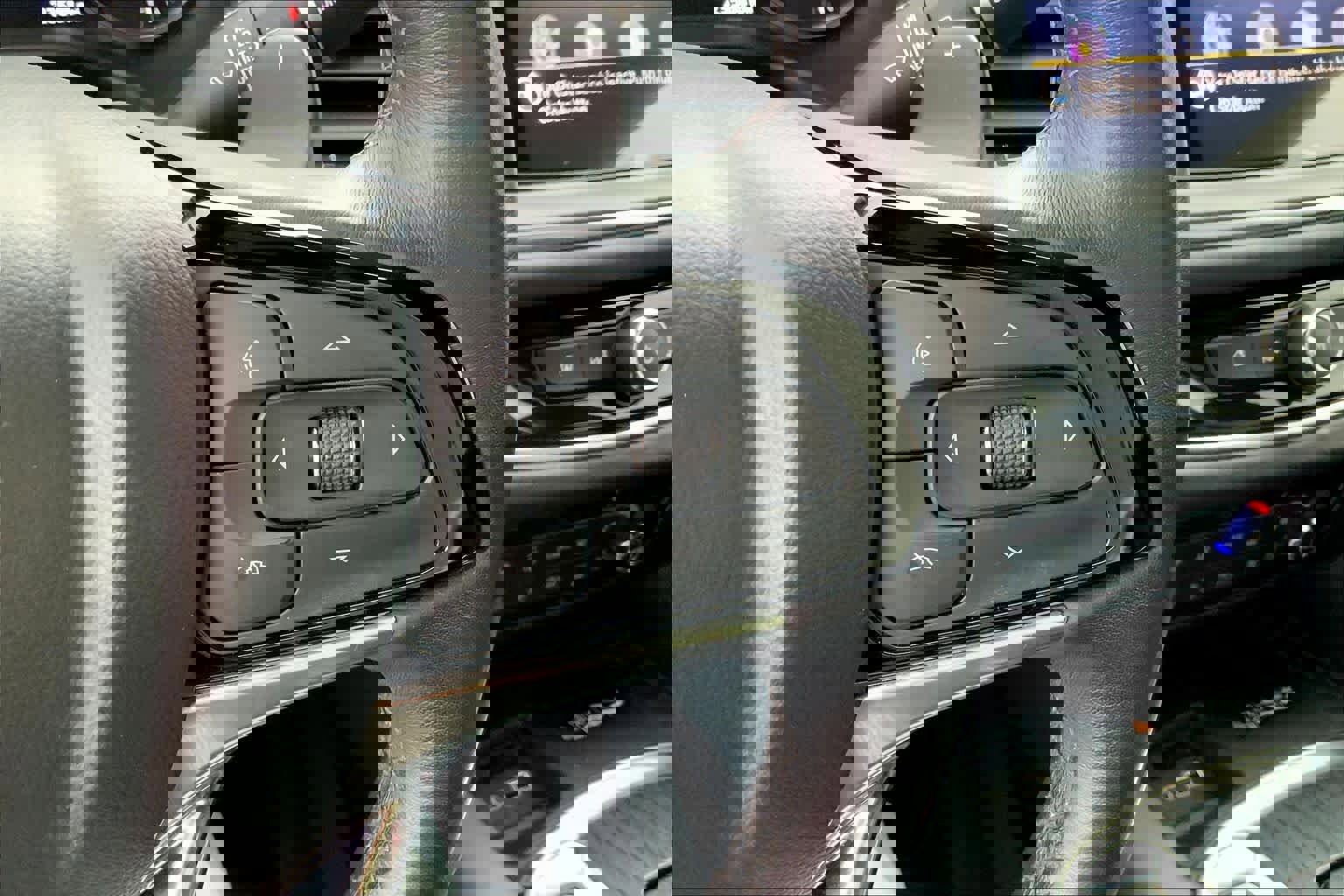 Used 2023 Buick Enclave Premium w/ Experience Buick Package image 24