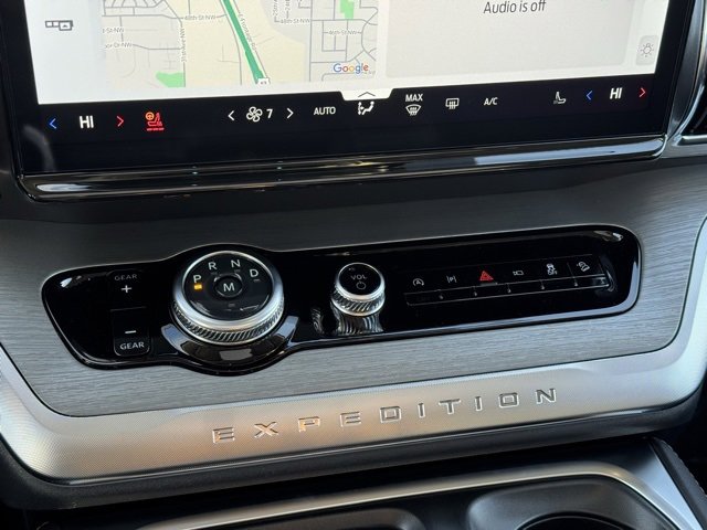 New 2025 Ford Expedition Max Platinum w/ Driver's Package image 13