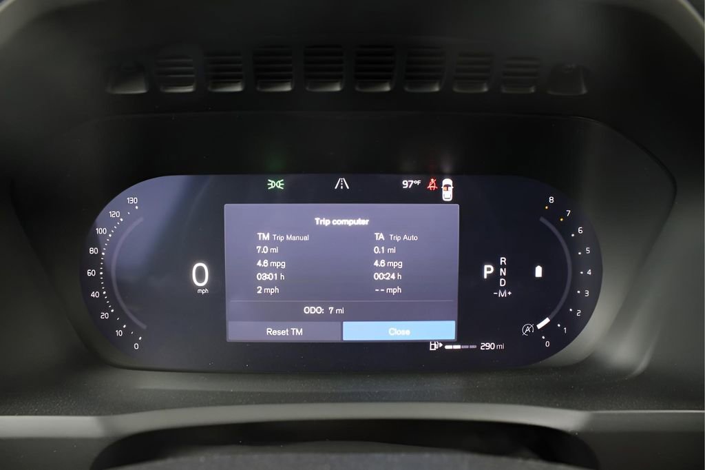 New 2026 Volvo XC90 B6 Plus w/ Protection Package Premier image 22