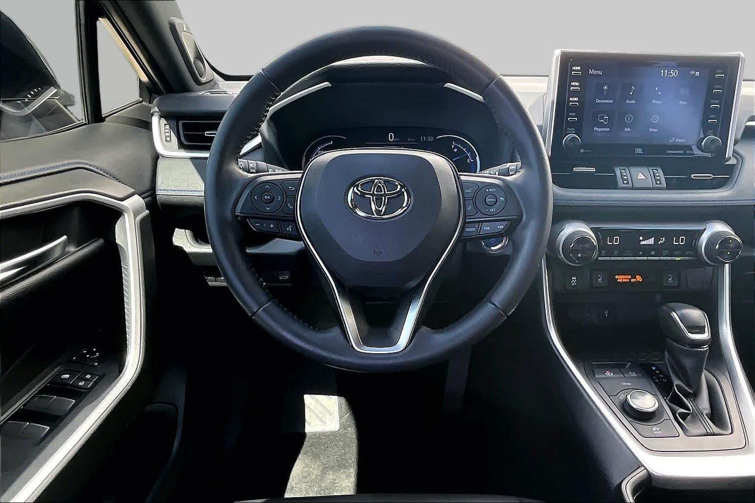 Used 2020 Toyota RAV4 XSE AWD/4WD image 6