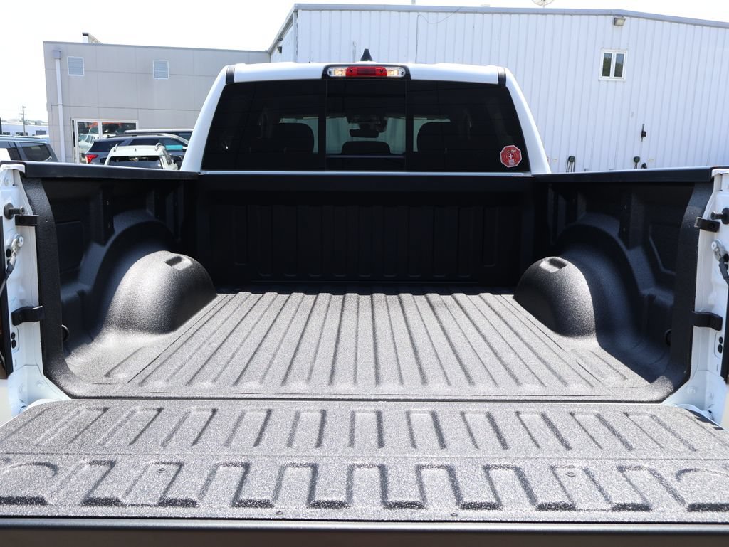 New 2026 RAM 1500 Express AWD/4WD image 38