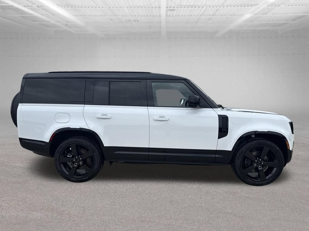New 2026 Land Rover Defender 130 X-Dynamic SE AWD/4WD image 6