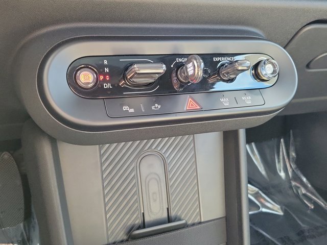 Used 2025 MINI Cooper 2-Door Hardtop image 24