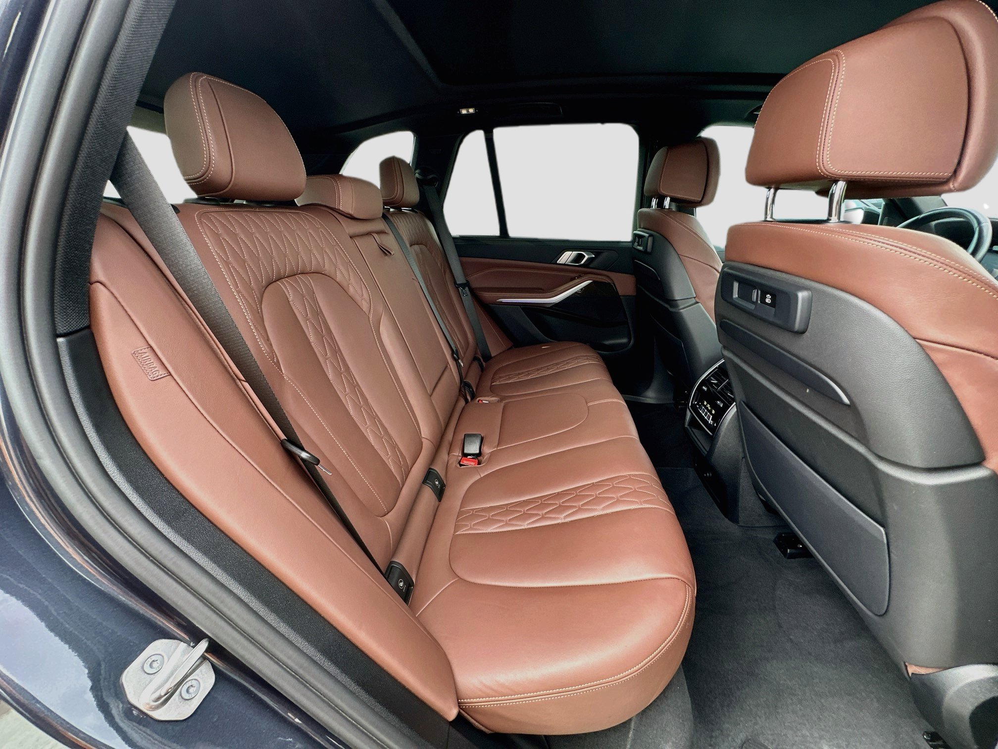 Used 2022 BMW X5 sDrive40i w/ M Sport Package RWD image 28