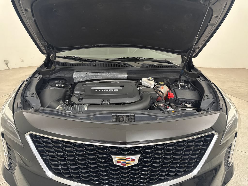 Used 2019 Cadillac XT4 Sport w/ Cold Weather Package AWD/4WD image 18
