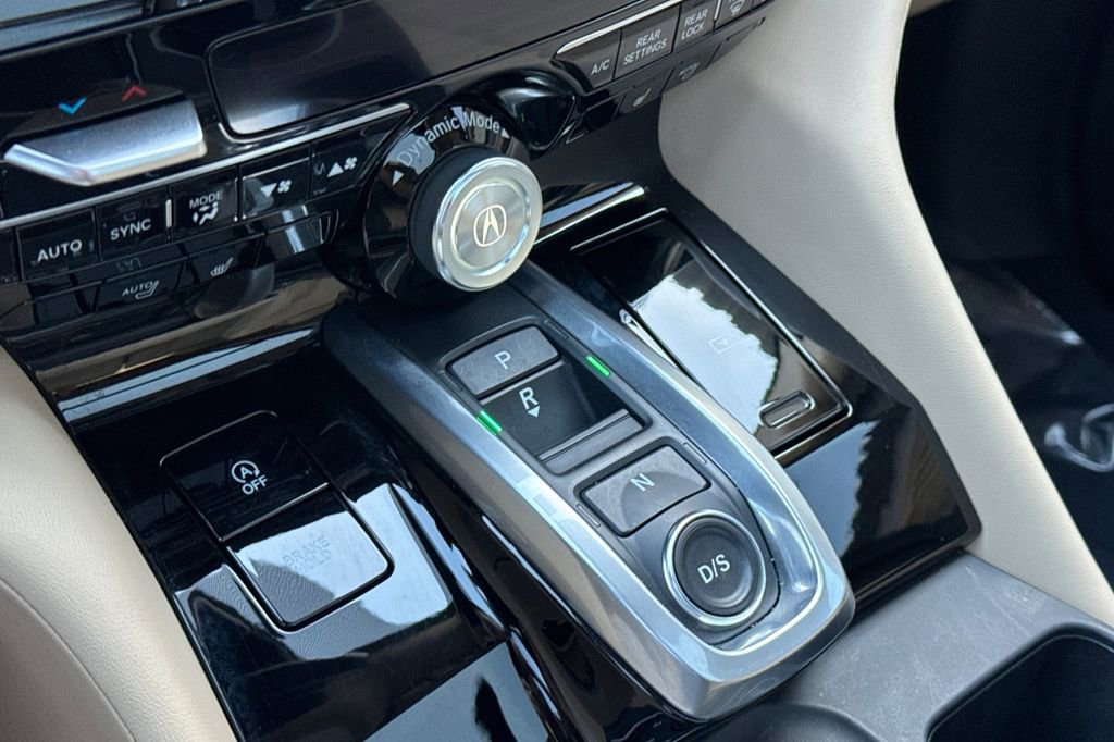 Certified 2023 Acura MDX FWD w/ Technology Package image 28