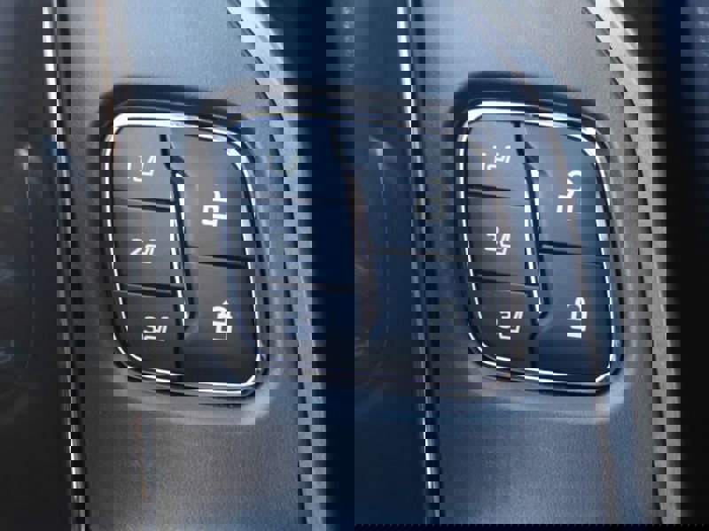 Used 2022 Ford F150 Lariat w/ Equipment Group 502A High image 27