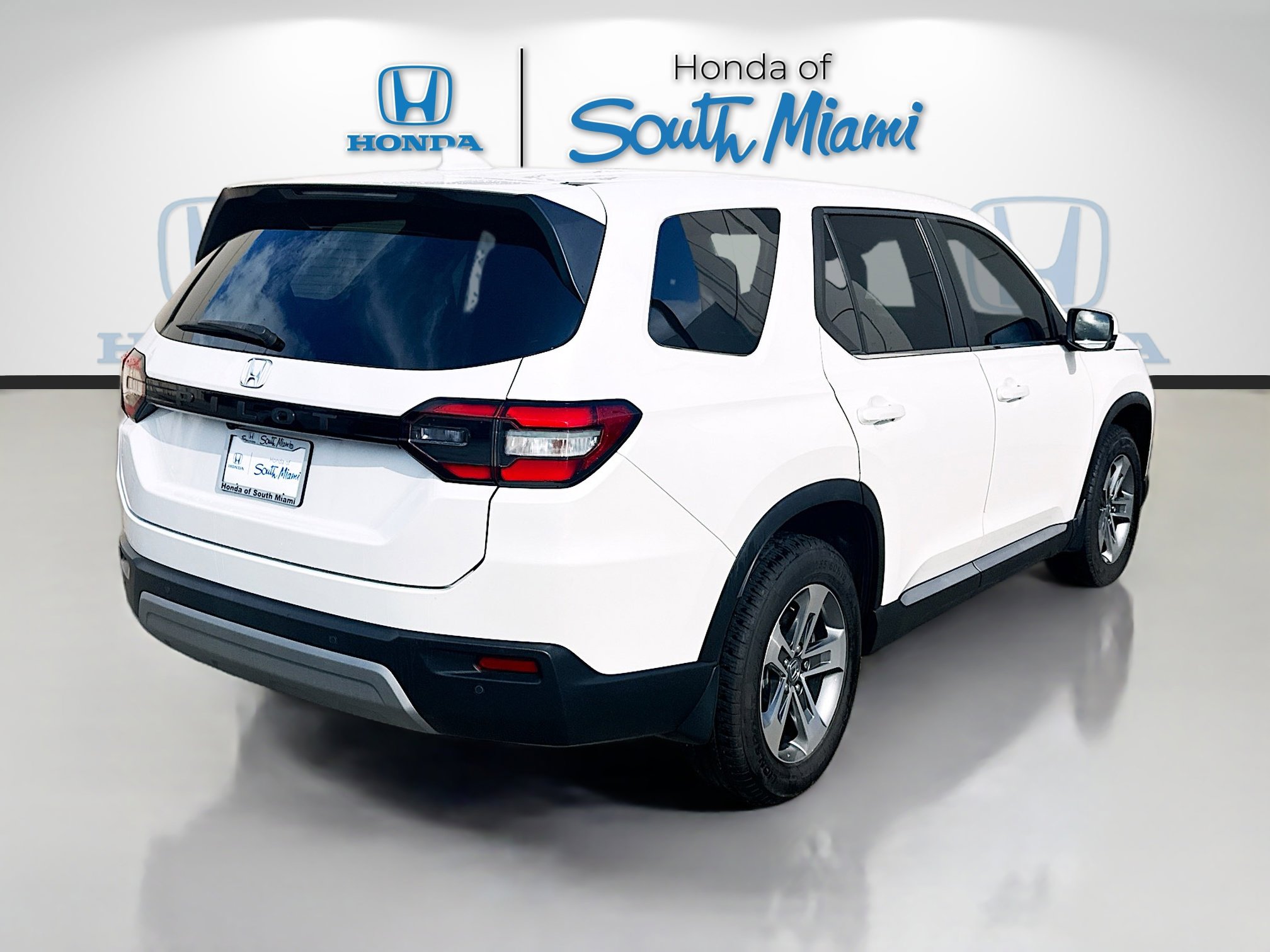 Certified 2023 Honda Pilot EX-L image 7