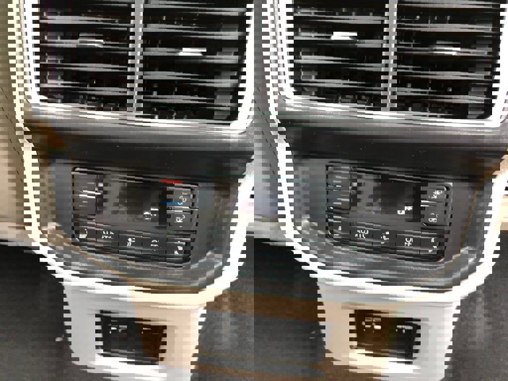 New 2025 Volkswagen Atlas SEL Premium R-Line image 35