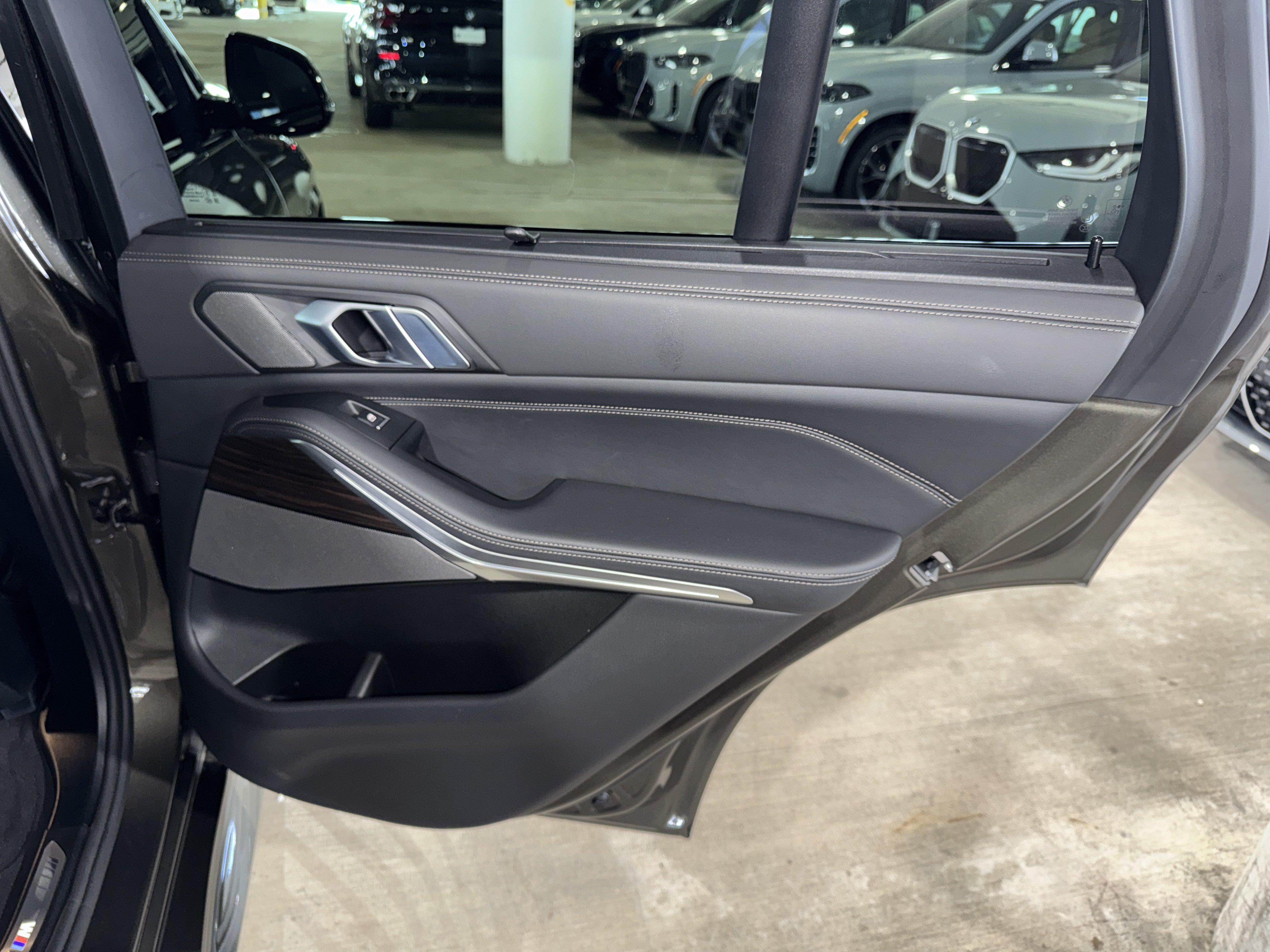 Used 2026 BMW X5 sDrive40i w/ M Sport Package RWD image 11