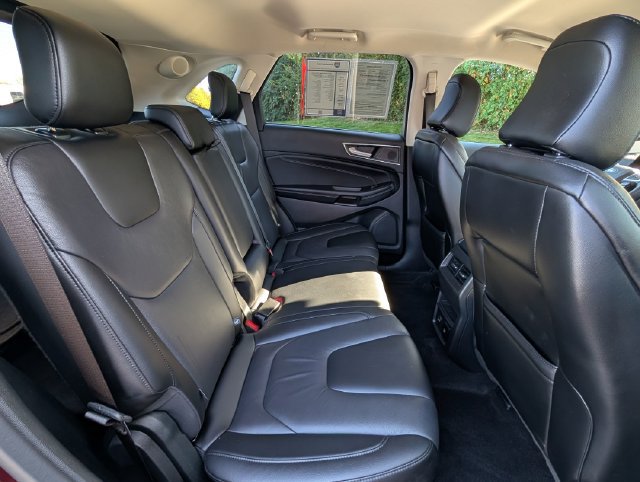 Used 2022 Ford Edge Titanium AWD/4WD image 28