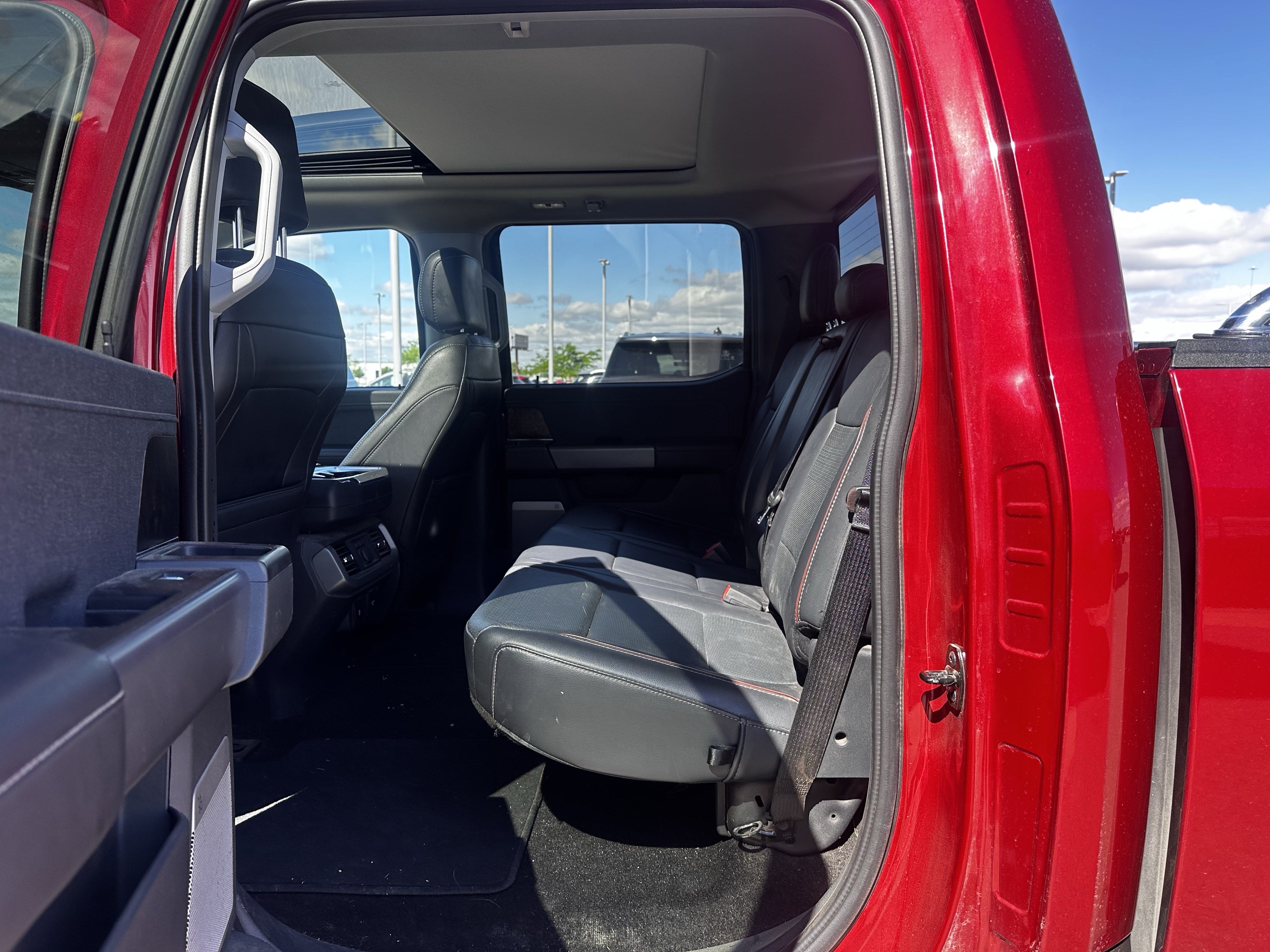 Used 2021 Ford F150 Lariat w/ Equipment Group 502A High AWD/4WD image 8