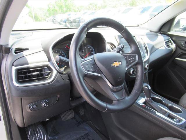 Used 2018 Chevrolet Equinox LT image 16