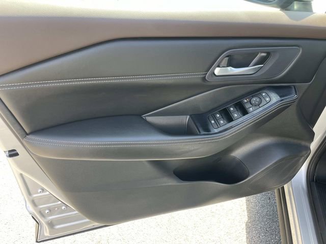 Certified 2023 Nissan Rogue SV w/ SV Premium B Package FWD image 18