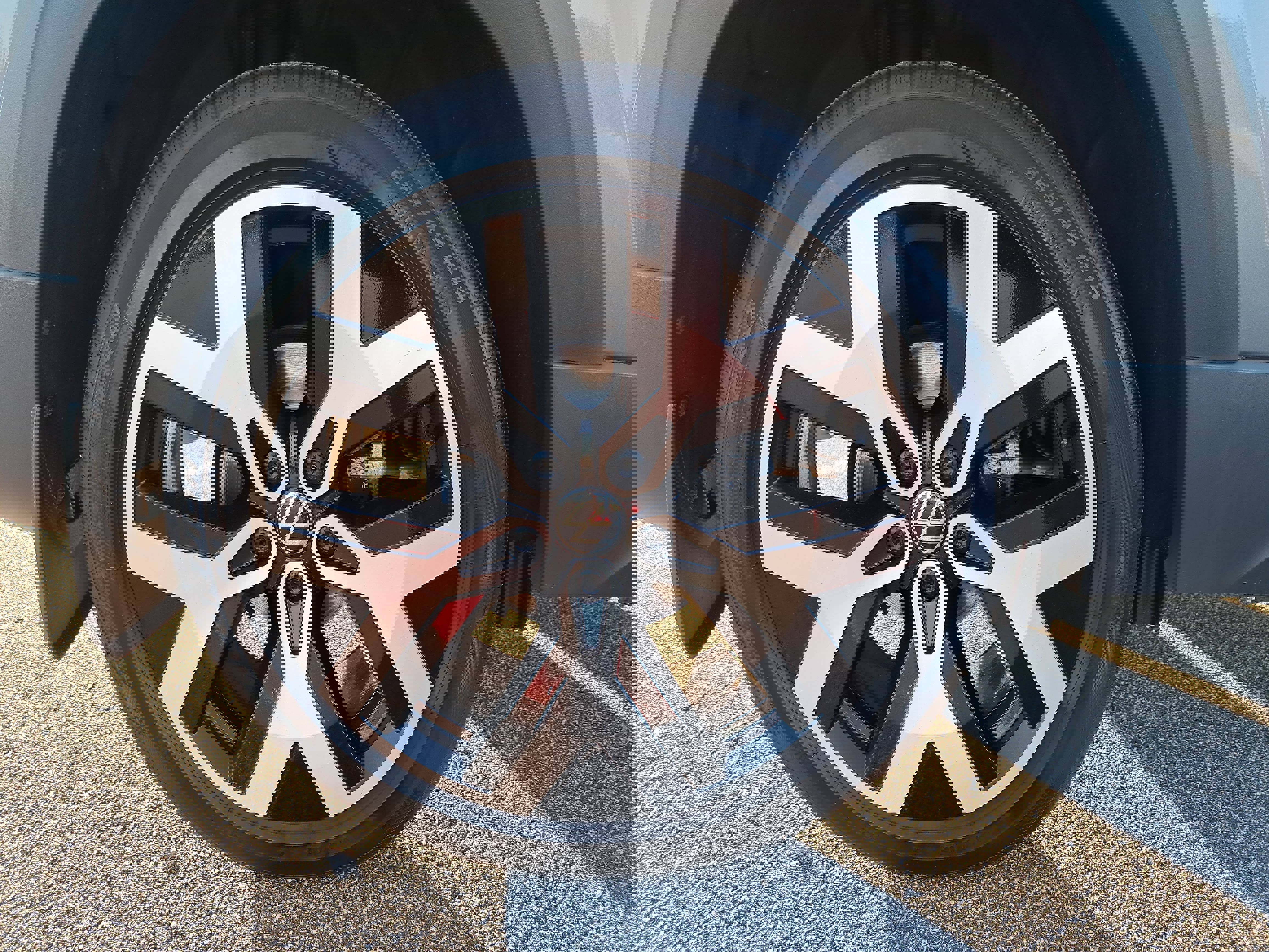 Certified 2022 Volkswagen Taos SEL w/ Panoramic Sunroof Package image 31