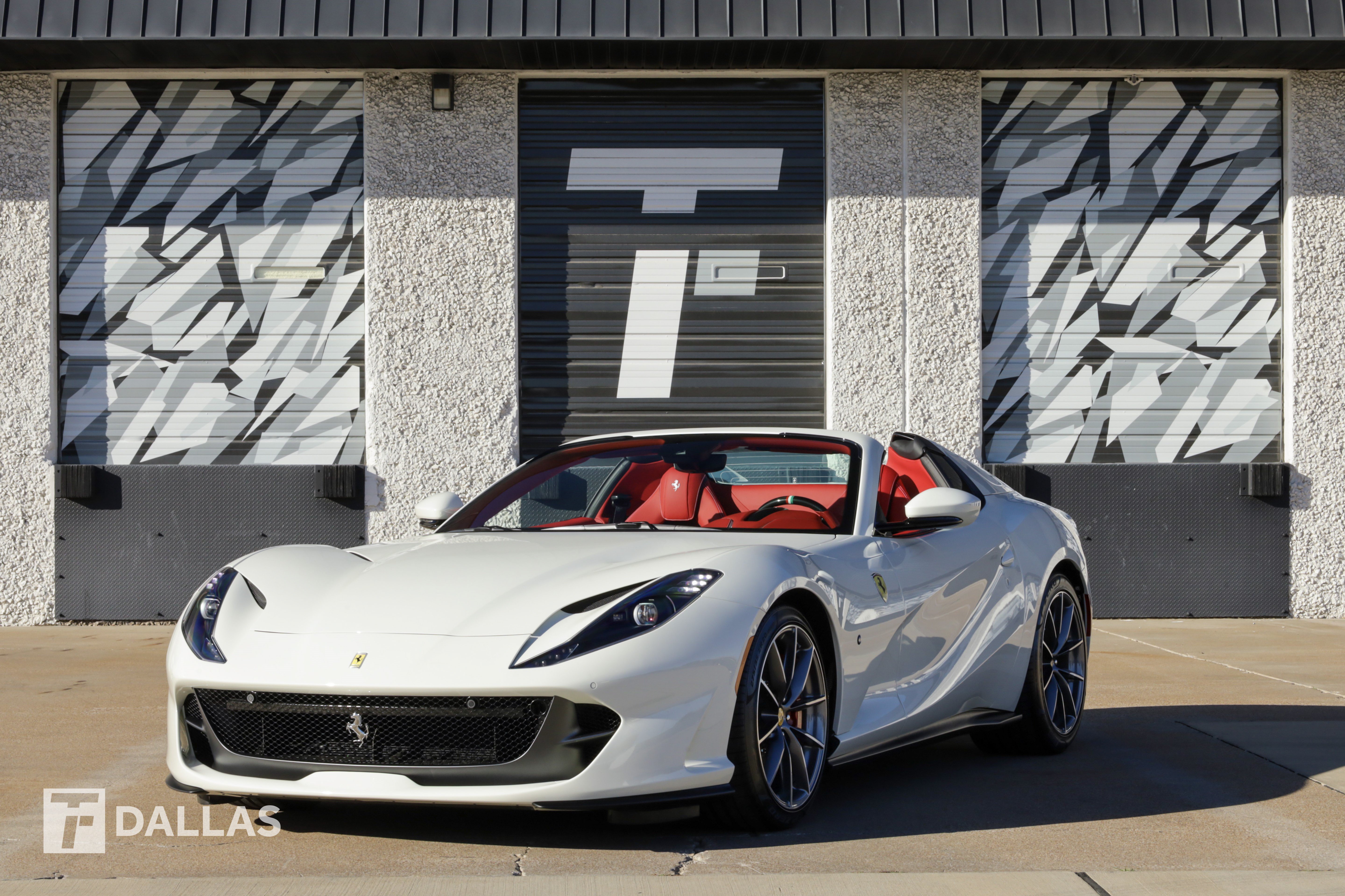 Used 2022 Ferrari 812 GTS RWD image 5