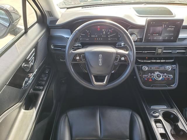 Used 2022 Lincoln Corsair AWD w/ Premium Package image 19