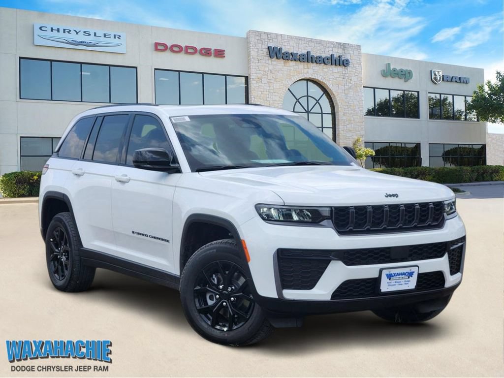 New 2026 Jeep Grand Cherokee Altitude RWD image 1