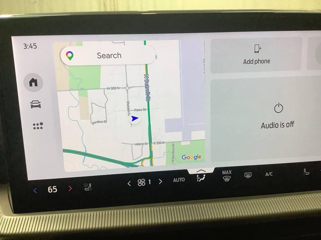 Used 2025 Ford Explorer Active w/ Active Comfort Package image 18