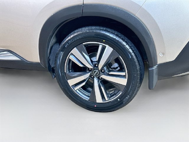 Used 2023 Nissan Rogue Platinum w/ Platinum Premium Package AWD/4WD image 6