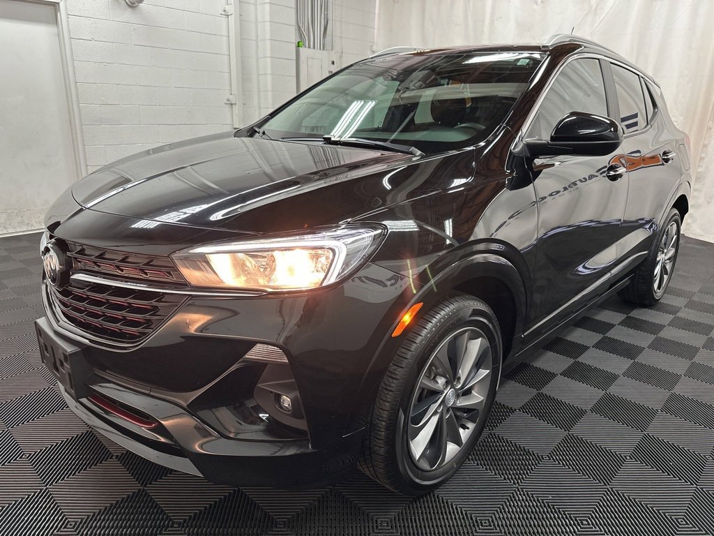 Used 2023 Buick Encore GX Select w/ Sport Touring Package image 2