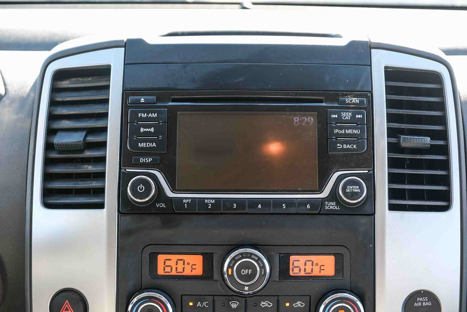 Used 2018 Nissan Frontier SV w/ Value Truck Package RWD image 16